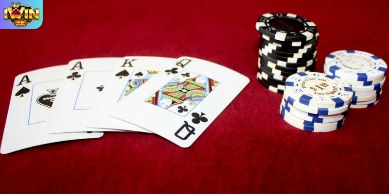 Bí quyết chơi Poker IWIN luôn thắng từ cao thủ
